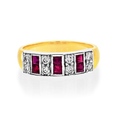 Nayum Ruby and diamond Ring in 18Ct. Yellow Gold
